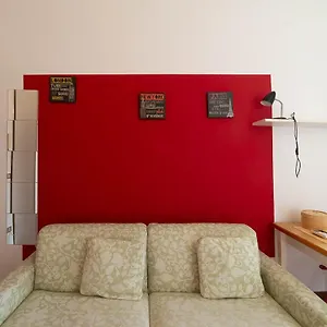 Hbhall Navigli 21 Milano
